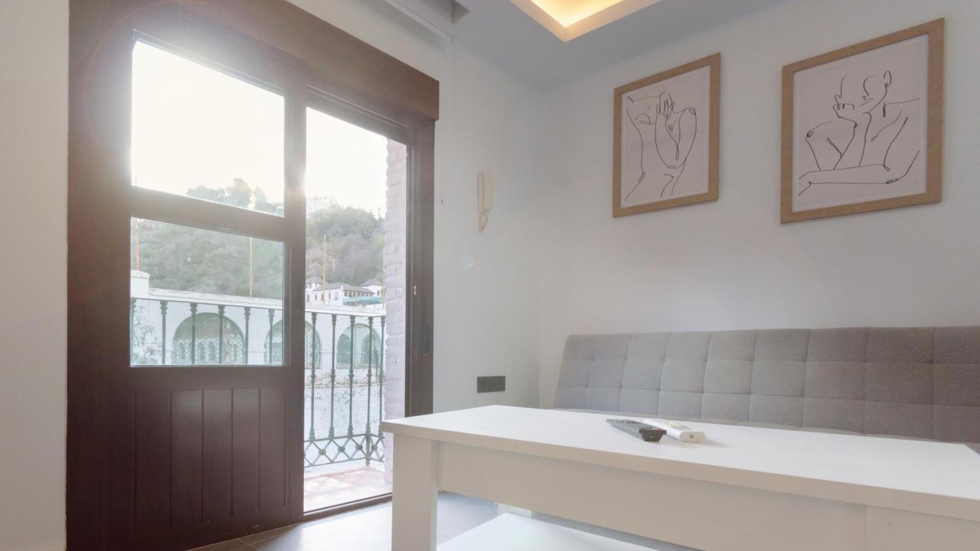 Apartamento para dos al lado de la Alhambra, en pleno centro Granada Bagian luar foto